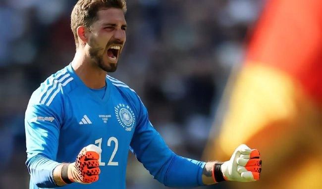 喜猫猫顶哭喜羊羊